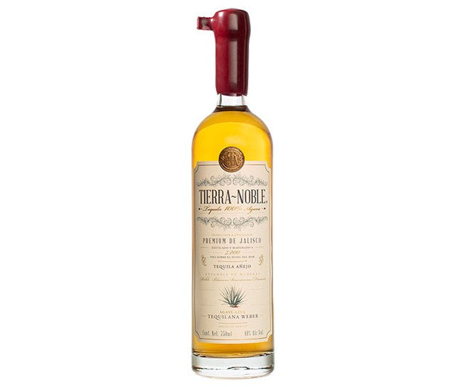 Tequila Tierra Noble Añejo, Mexico - 70cl bottle